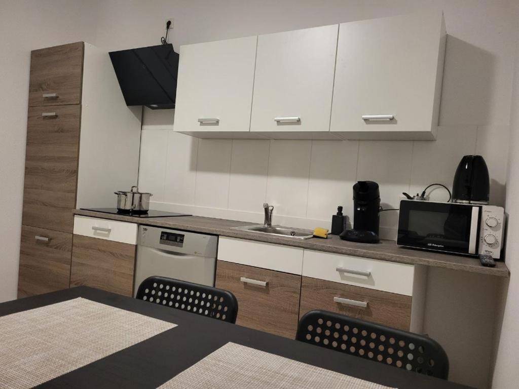 Monteurzimmer Mit Zwei Einzelnen Betten In Einer 3Zi Wohnung Mit Kuche Und Bad Osnabrück Exterior foto