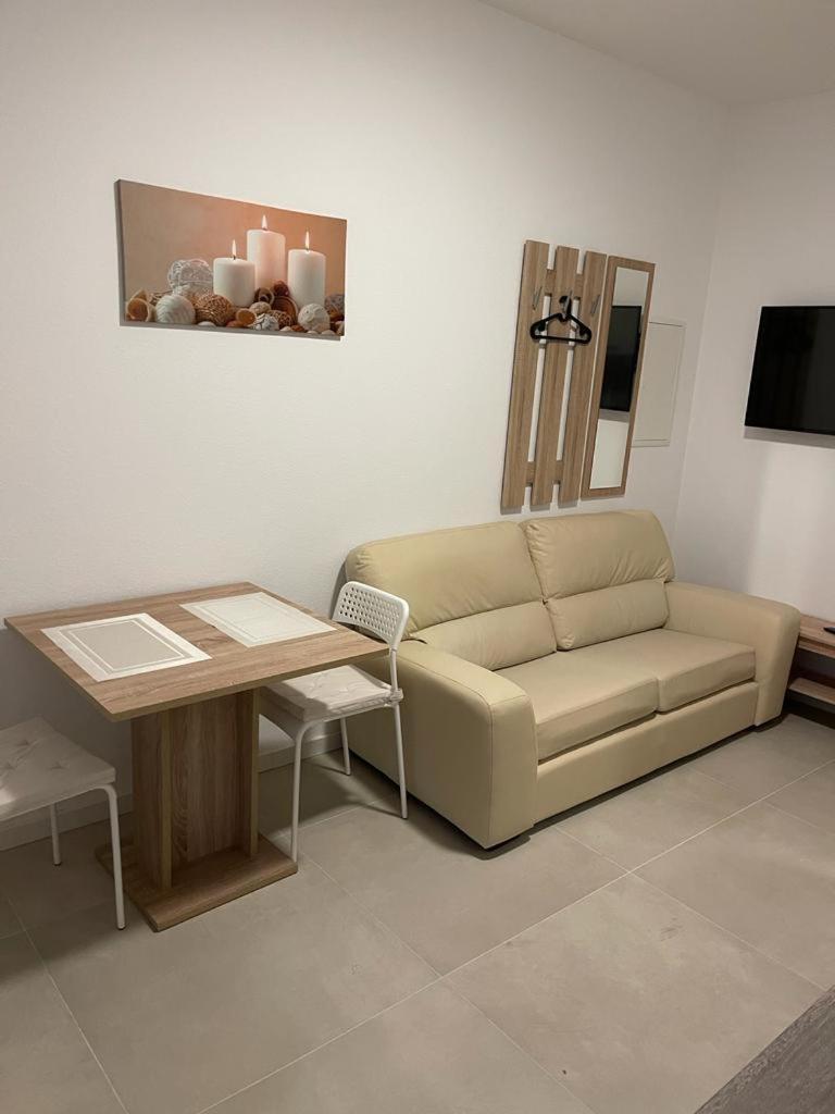 Monteurzimmer Mit Zwei Einzelnen Betten In Einer 3Zi Wohnung Mit Kuche Und Bad Osnabrück Exterior foto